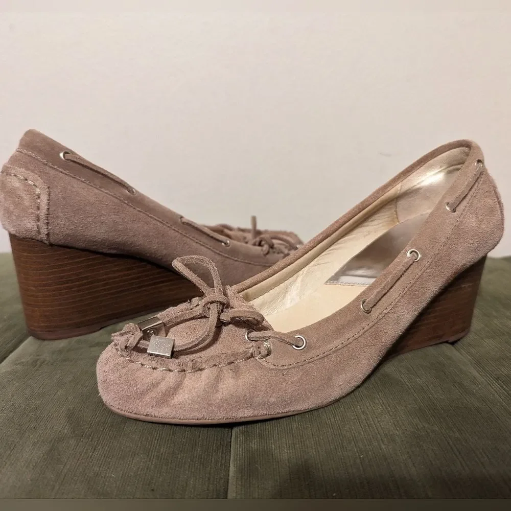 Michael Kors Pump Taupe Suede Bow Wedged Moccasins 7.5